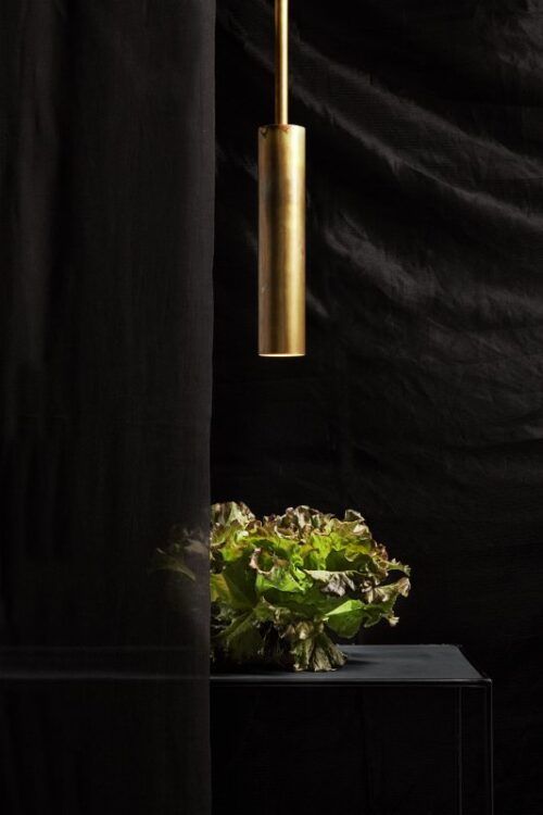 Stav 1a XL Pendelleuchte brass von Kons