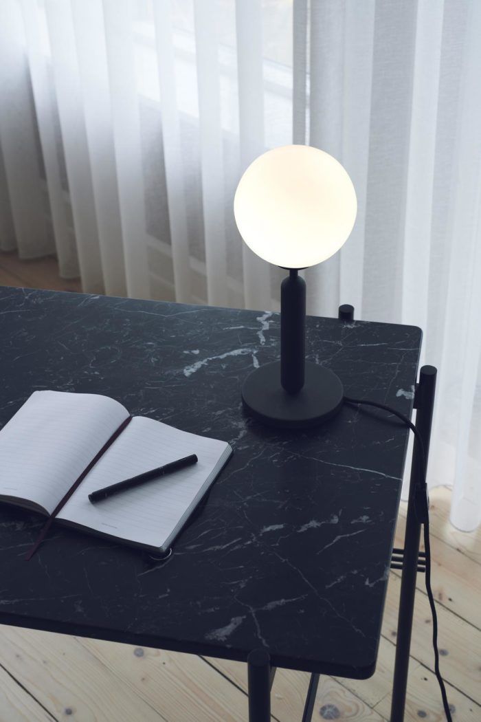 Zeitlose Miira Tischlampe nuura