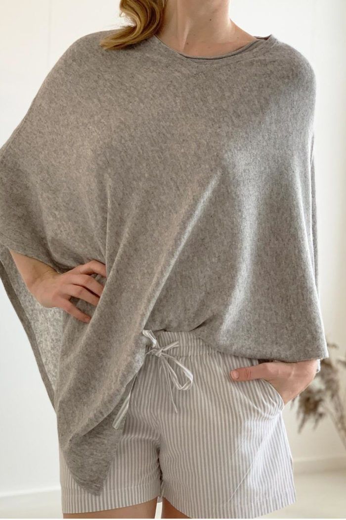 Poncho Lise light grey care by me
