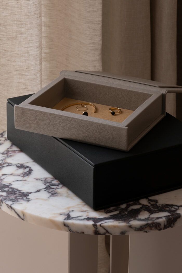 Lederwaren - Elegante Jewel Box von August Sandgren