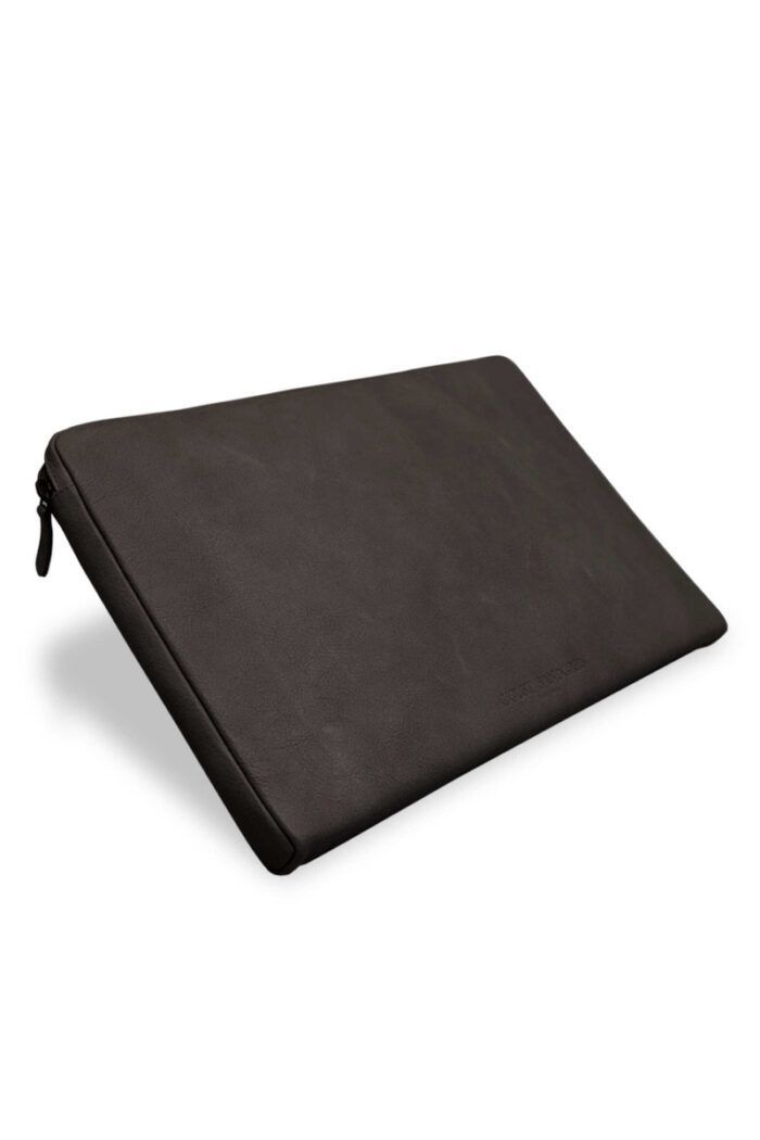 Lederwaren - elegante Laptop Hülle aus Leder von August Sandgren
