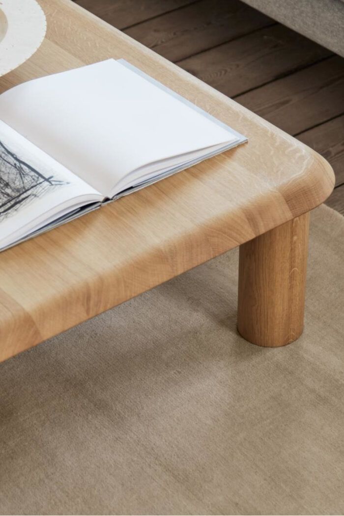 Möbel – Tische & Konsolen – Couchtisch Islets von Fredericia nach einem Design von Maria Bruun – aus massiver Eiche