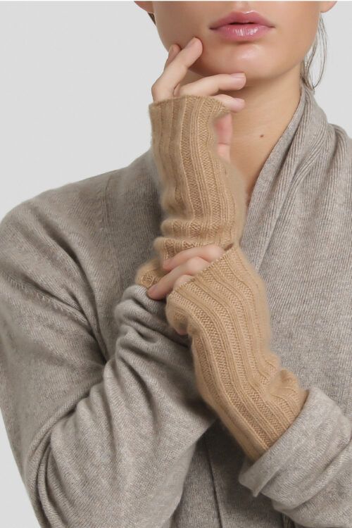 Mode und Lifestyle – Mützen und Schals – Sussie Handwärmer von Care by me aus reinem Kaschmir in vielen Farben