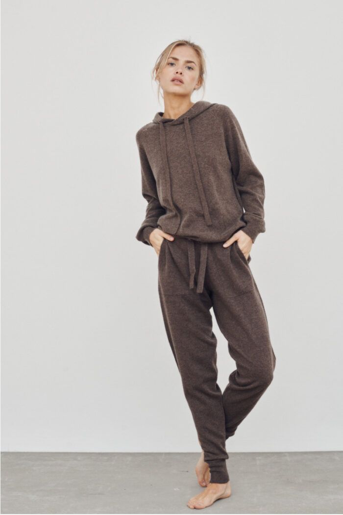 Mode & Lifestyle – Shorts, Pants & Kleider - Set Kaschmir aus Cathy Hoodie und Pants Cornelia von Care by me aus reinem Kaschmir