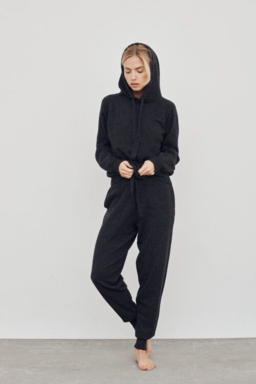Mode & Lifestyle – Shorts, Pants & Kleider - Set Kaschmir aus Cathy Hoodie und Pants Cornelia von Care by me aus reinem Kaschmir