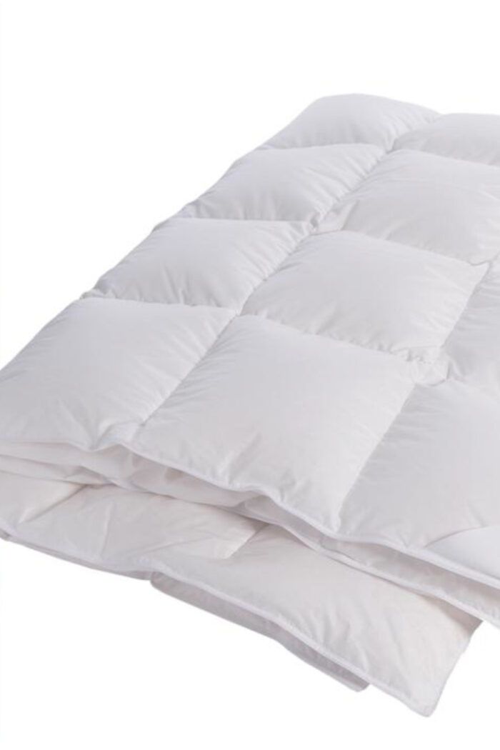 BETTDECKEN & KOPFKISSEN - luxuriöse Ganzjahresdecke aus Gänsedaunen by Hefel
