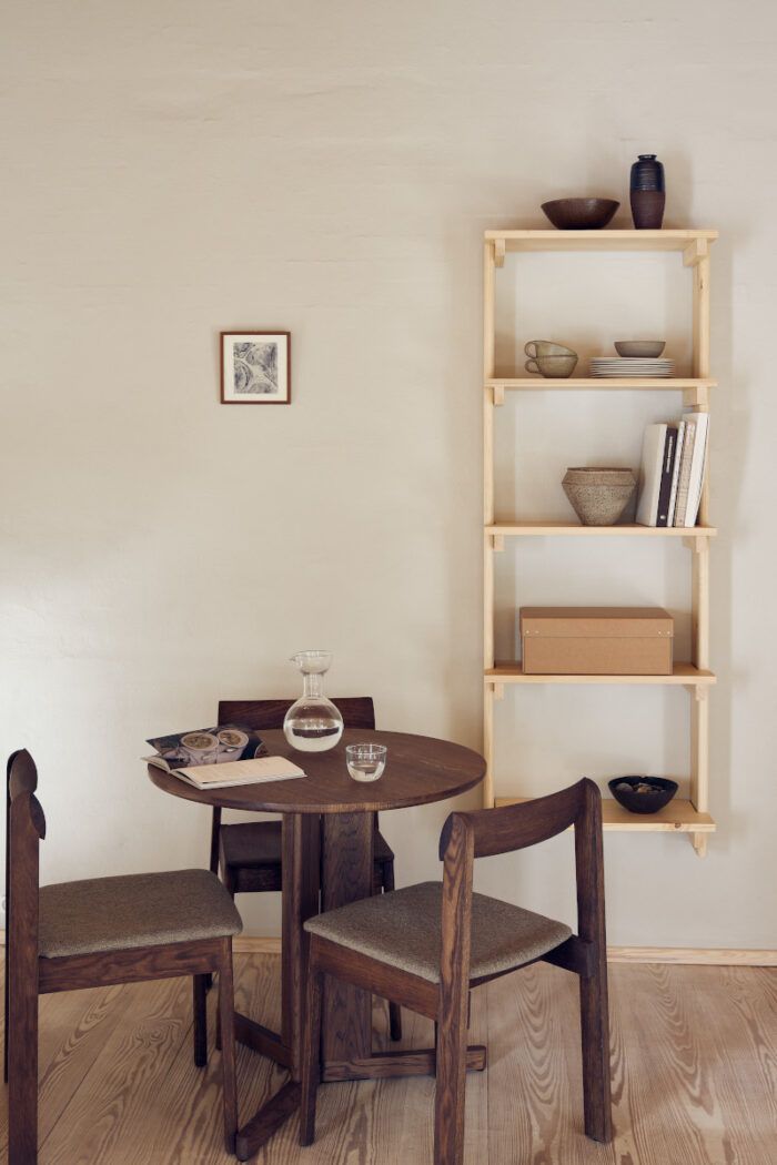 Trefoil Round Table by Form & Refine – Bild 4